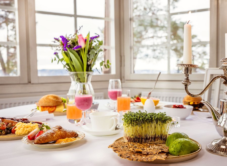 Breakfast buffet