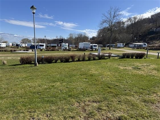 Camping pitch motorhome with electricity No. 74