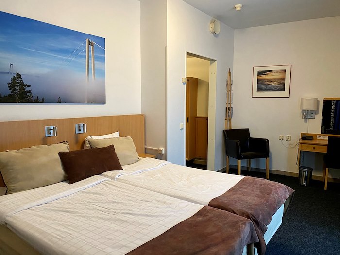Double room for disabled