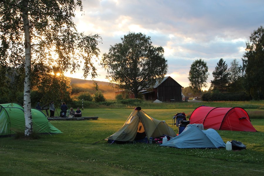 Tent pitch