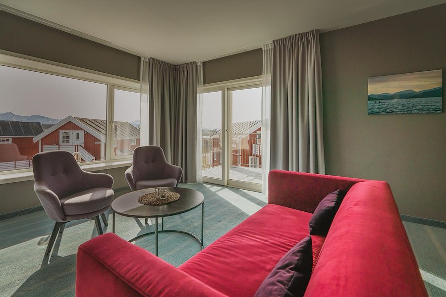 Suite 1st floor