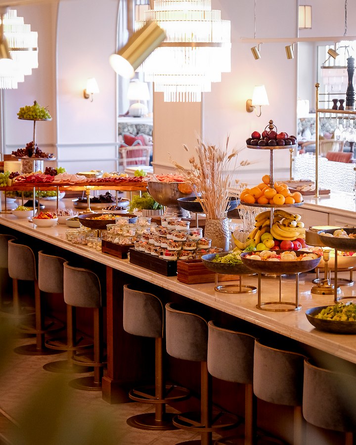 BRUNCH BUFFET