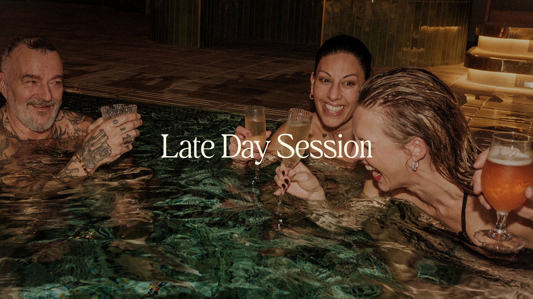 Weekend Pool Club Eftermiddag (15:30-18:30)