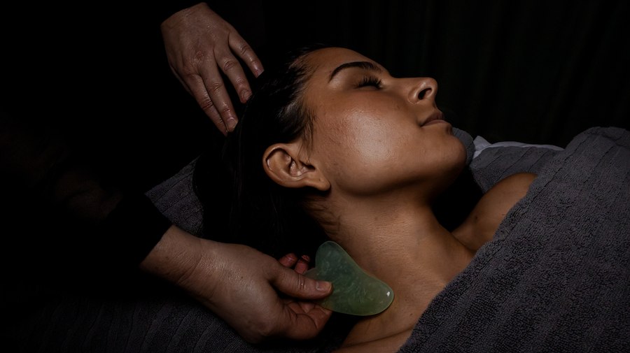 SEASIDE GLOW FACIAL 45 MIN / 850 KR