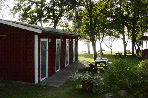 Youth hostel room (2+1 beds, 8 m², without WC/shower)