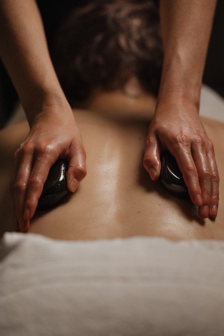Image of Hot stone massage helkropp 50 min