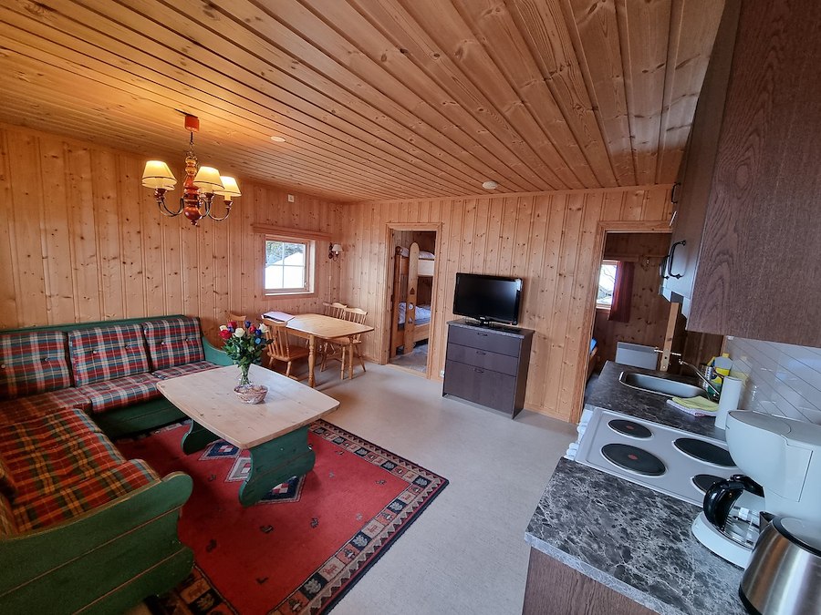 Cabin with sauna, oven and dishwasher