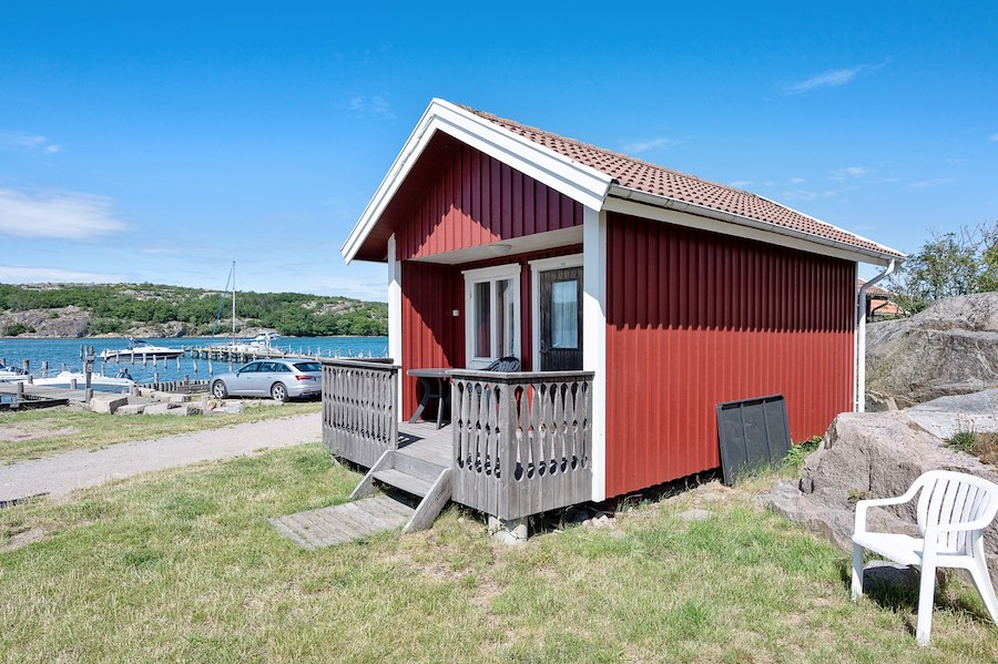 Cottage No. 109 (4 beds, no WC/Shower)