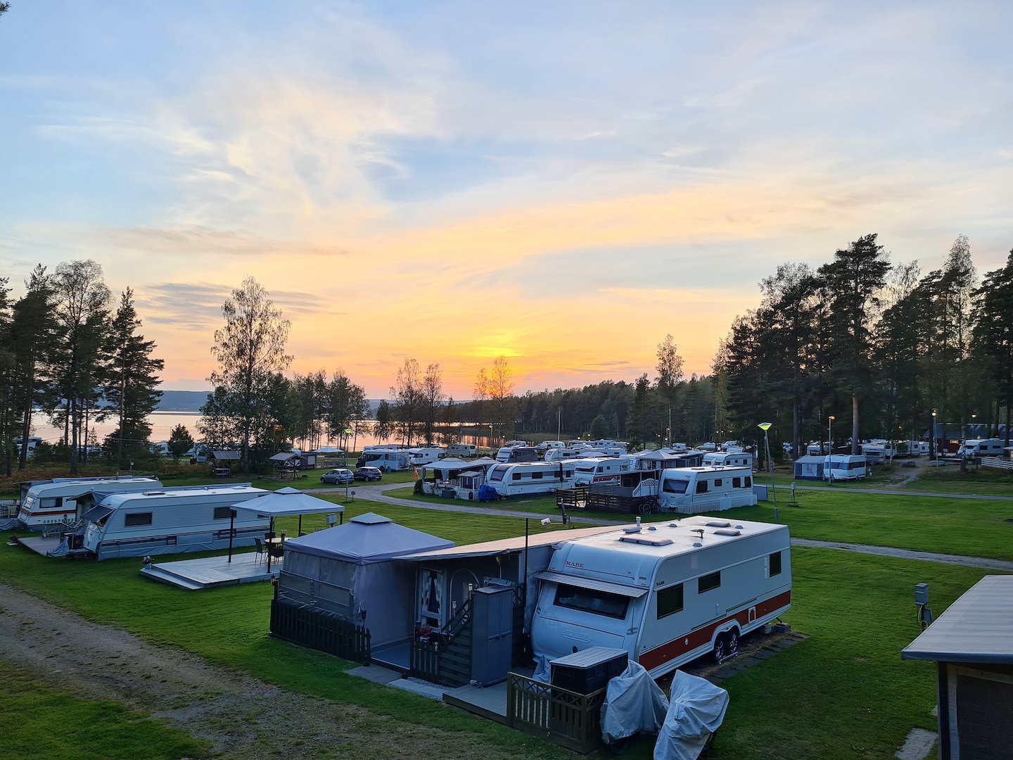 Kampeerplaats voor caravans of campers Nr. 1-19