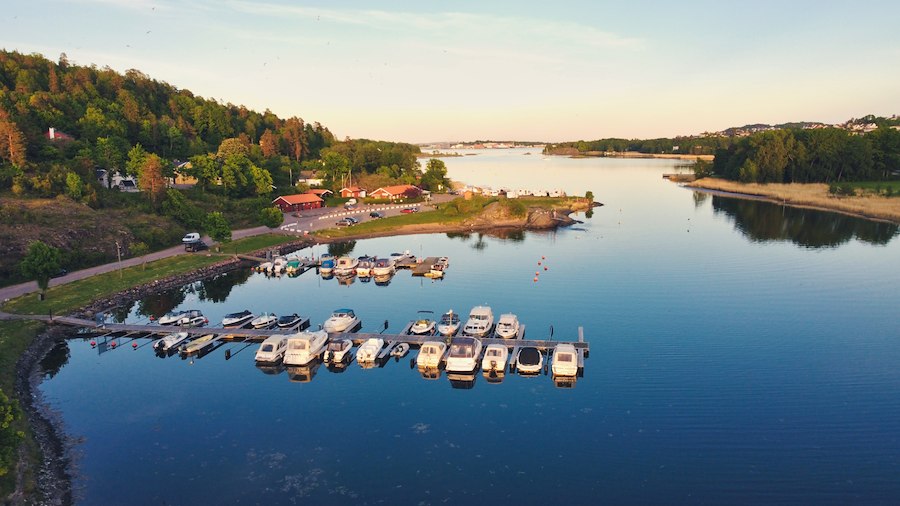 Boat mooring short-term rental