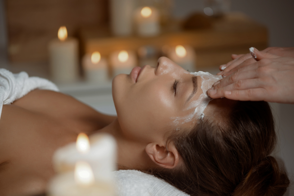Elisefarm Glow Facial