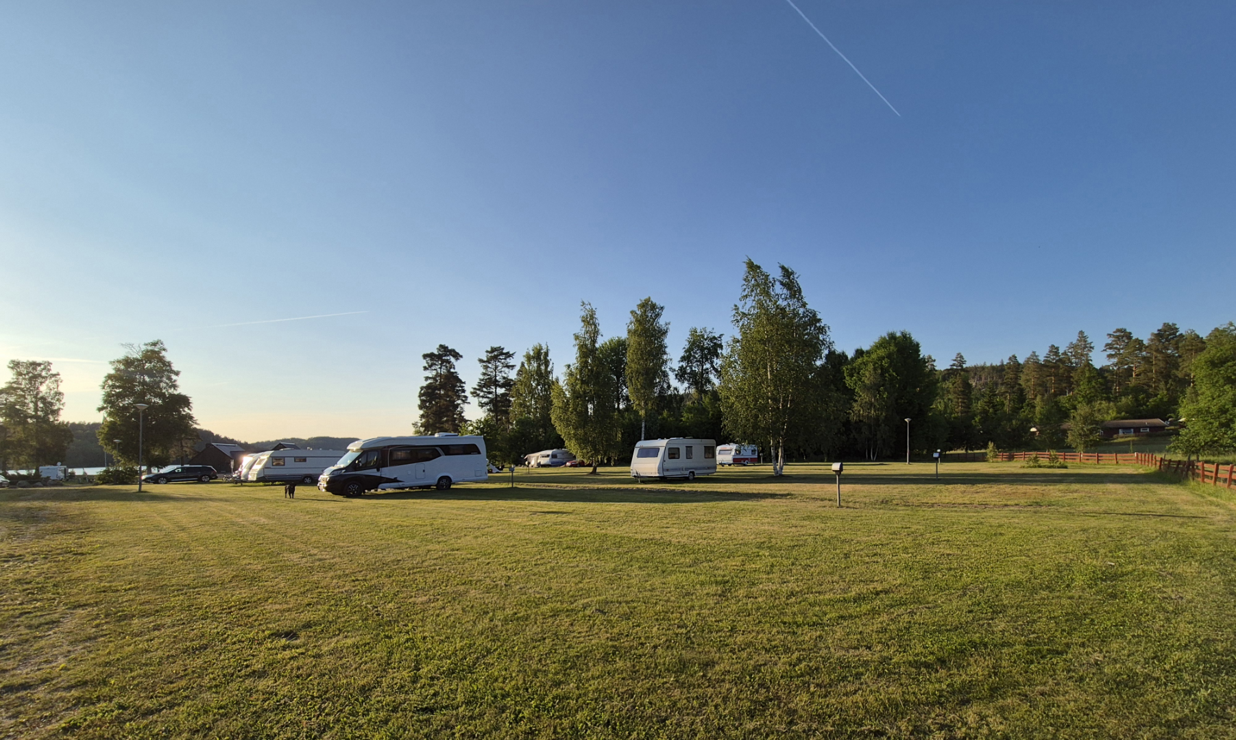 Camping Stellplatz für Wohnwagen/Wohnmobil/Zelt inkl. Strom