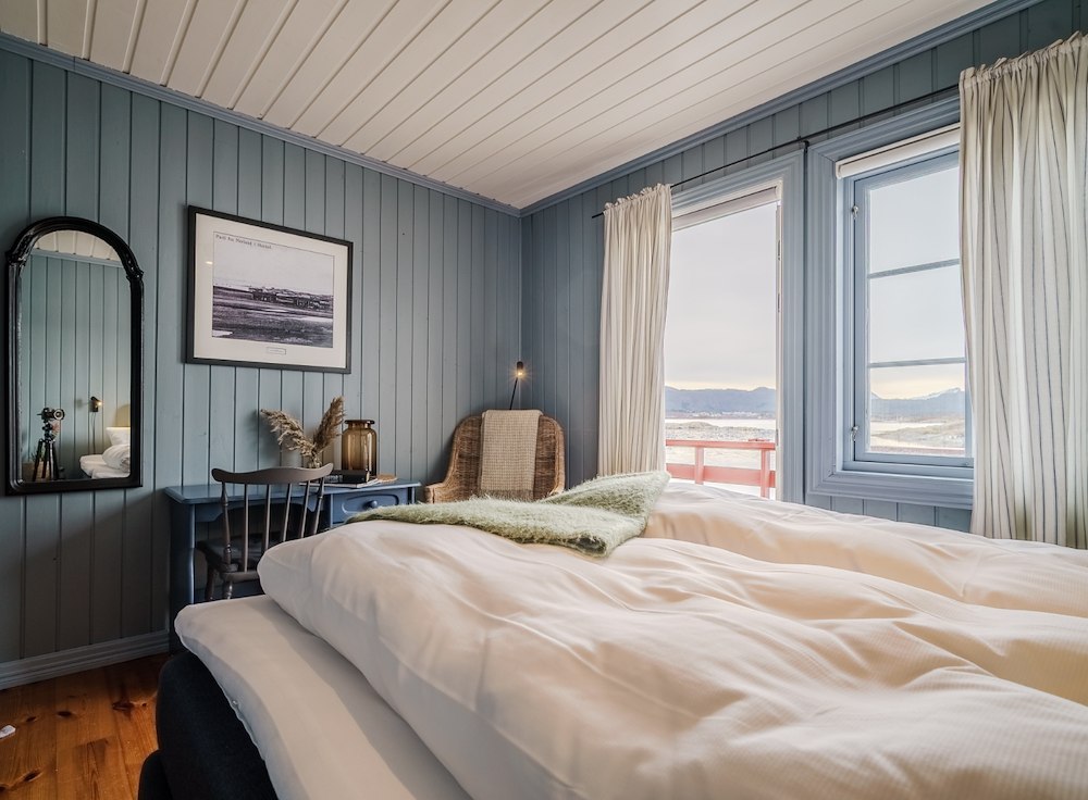 "Tranheim" Double Room - Balcony & Seaview