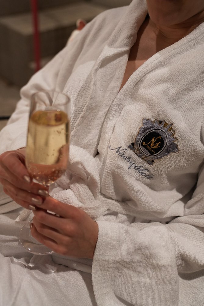 Additional image 2/16 of Boutique Relax