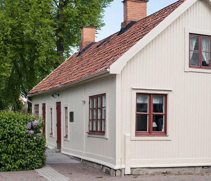 Grandlit Slottsstugan (7 min promenadväg från klosterområdet)
