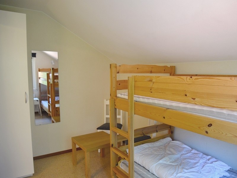 Room 9 (2 beds, no WC/Shower)