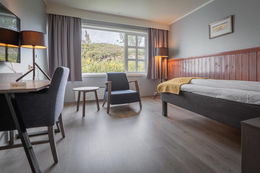 Standard single room