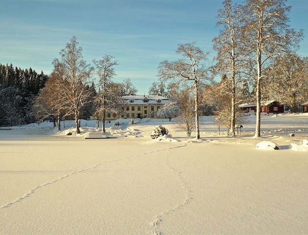 Boka Årets Julfirande 2026 på Hennickehammars Herrgård