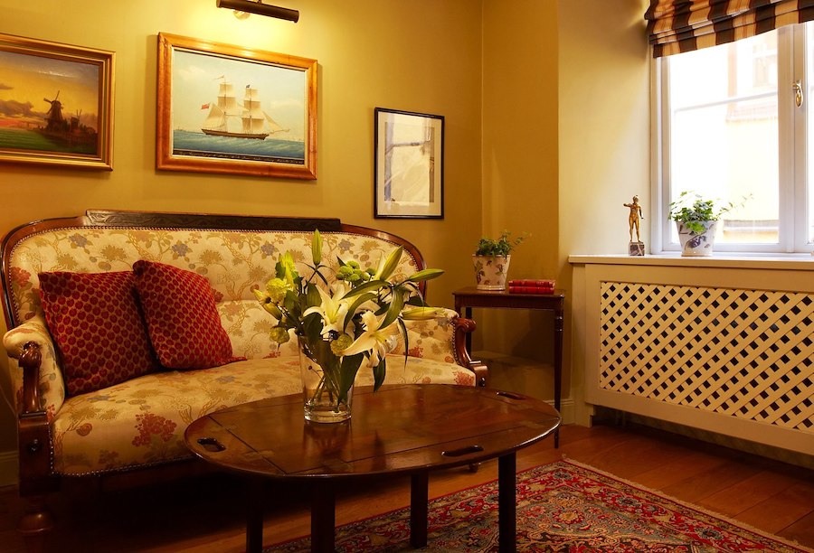 The Commodore's Apartment