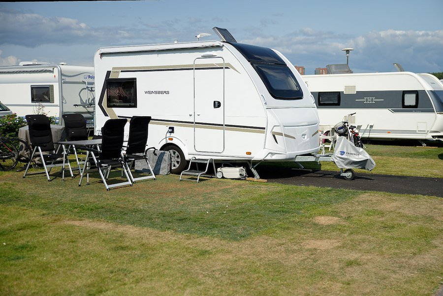 Caravan 8 m Premium