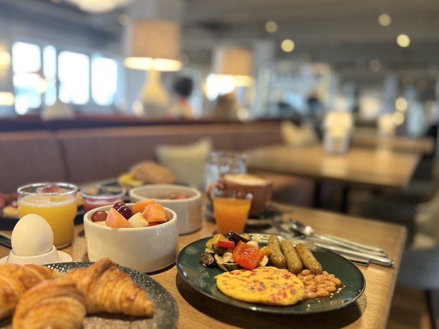 Table Reservations for Breakfast