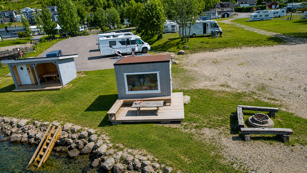Endelig klare! - Badstuer på campingen-image