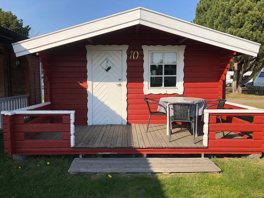 Cottage No 18 (4 beds, no WC/Shower)