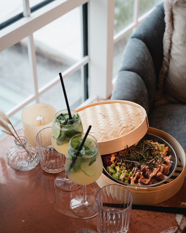 Poke Bowl i Pool Club DKK 129-/SPAR KR. 26,-
