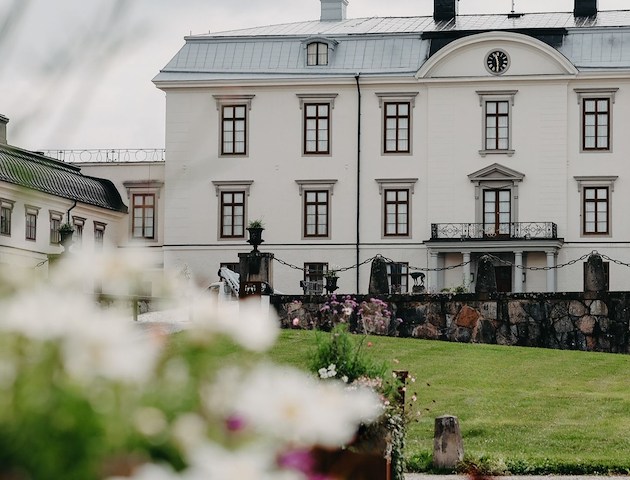Boka Castle Stay​ på Rosersbergs Slottshotell 