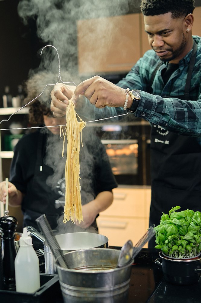 Image of 14:00 To generasjoner Pasta