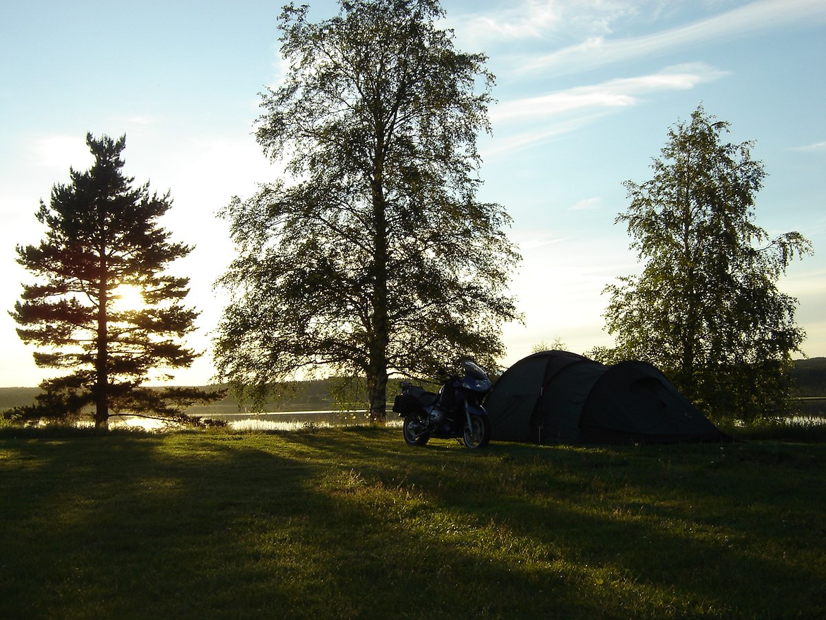 Campingtomt husvagn/husbil inkl el ÅR