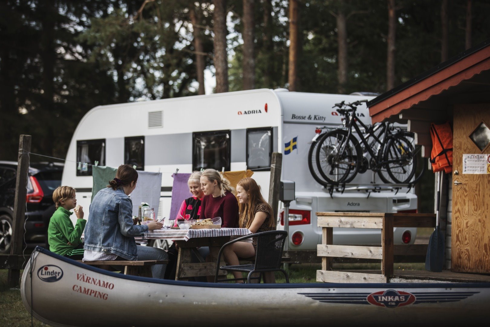Emplacement de camping caravane/camping-car avec électricité