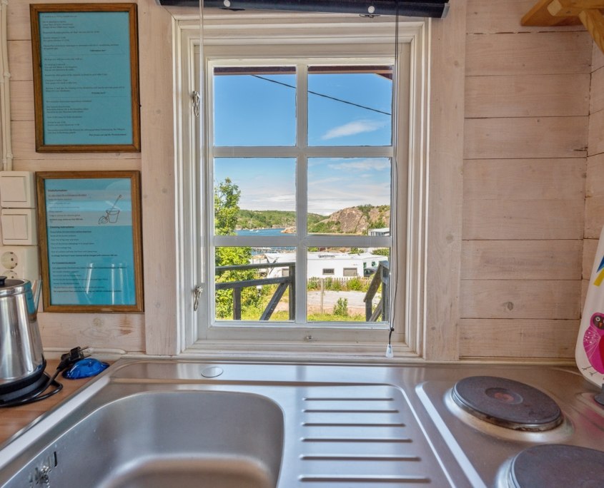 Cottage No. 108 (2 beds, no WC/Shower)