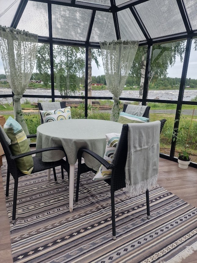 Image of Dinner in the greenhouse