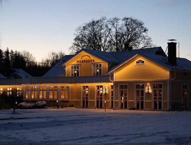 Boka Julbordsweekend i Småland på Hestraviken hotell och spa