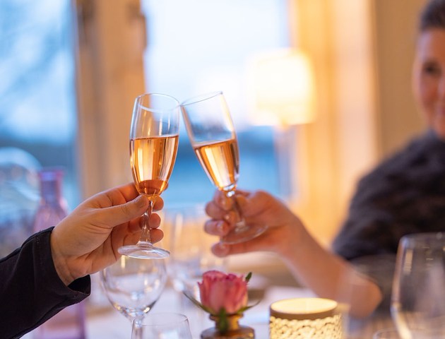Boka Let´s celebrate på Hestraviken hotell och spa