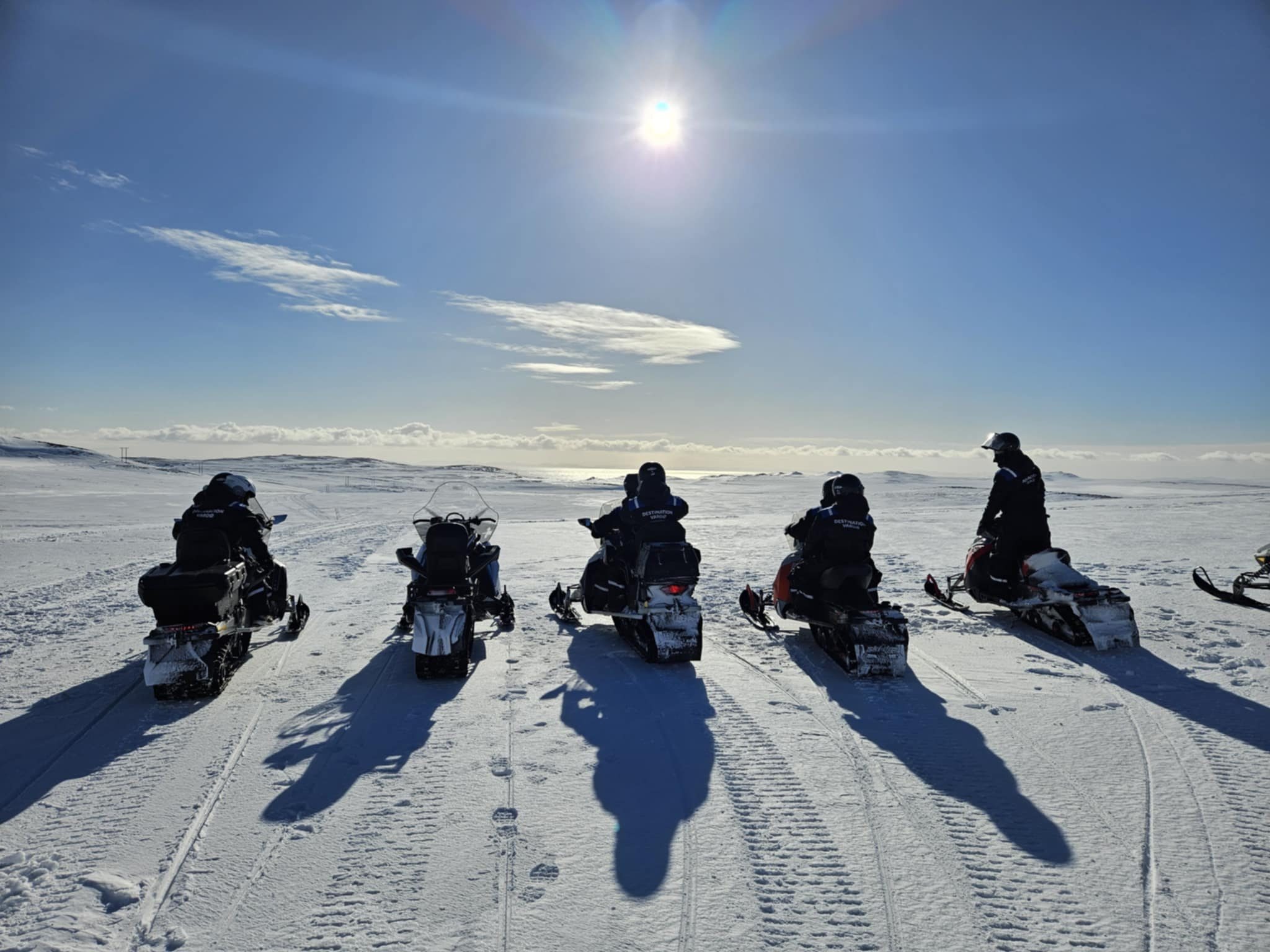 Snøscootersafari - opplev vinteren i Varanger