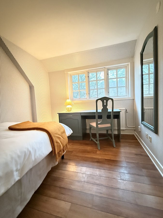 Single room, Main building, Single bed