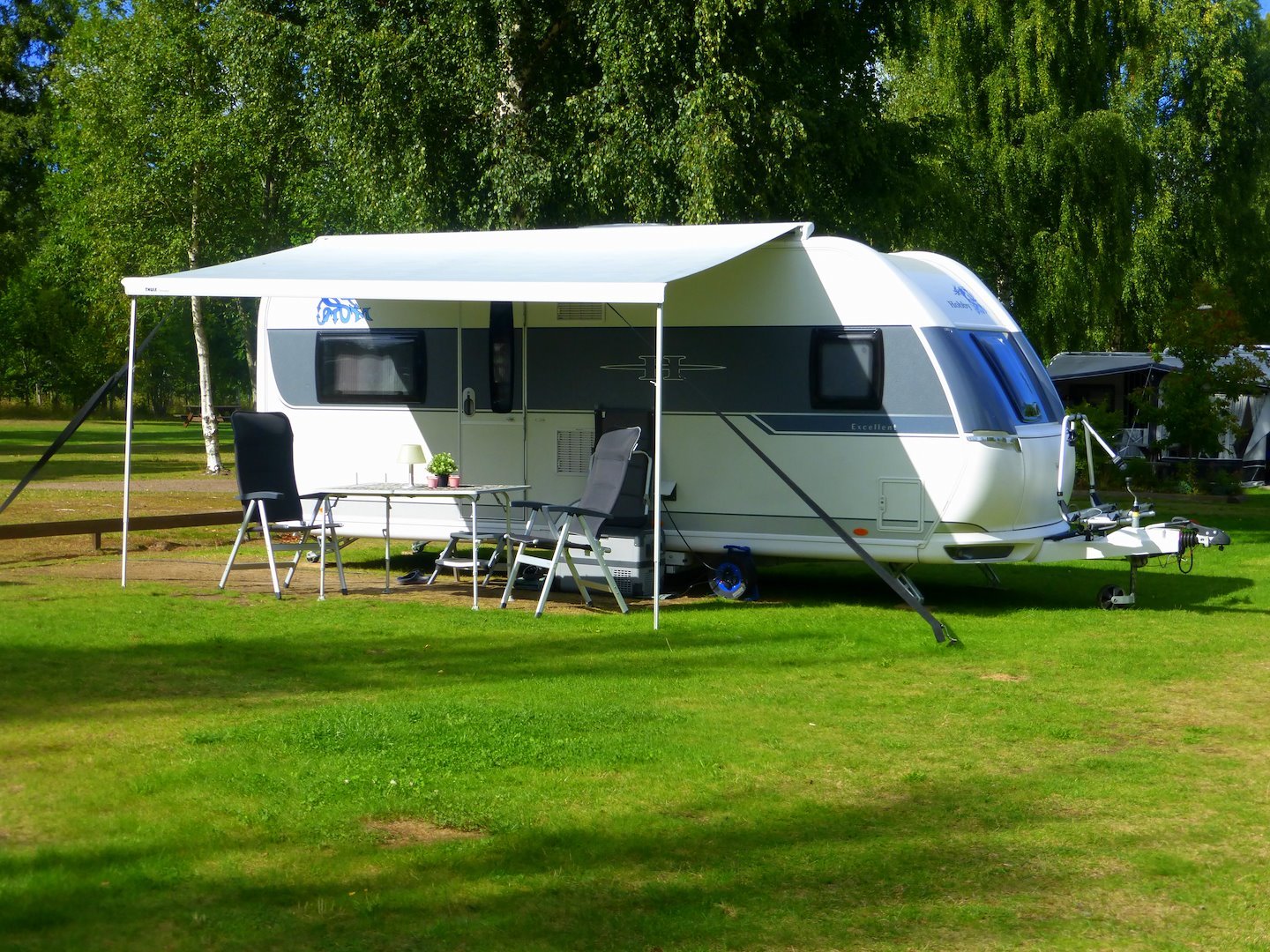 Plaats voor caravan/camper/tent (3-6 pers. met stroom)