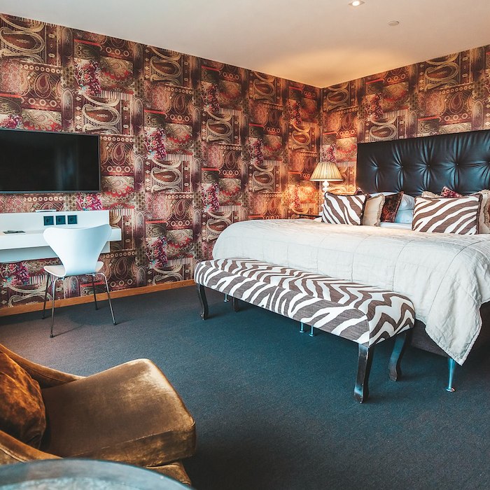 Junior Suite Lovely