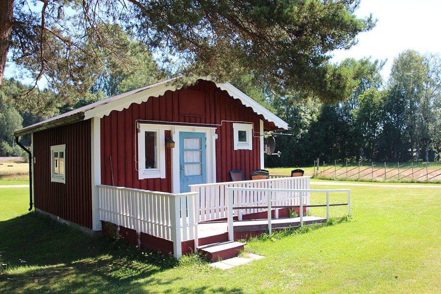 Cottage No 8 (4 beds, WC/shower)