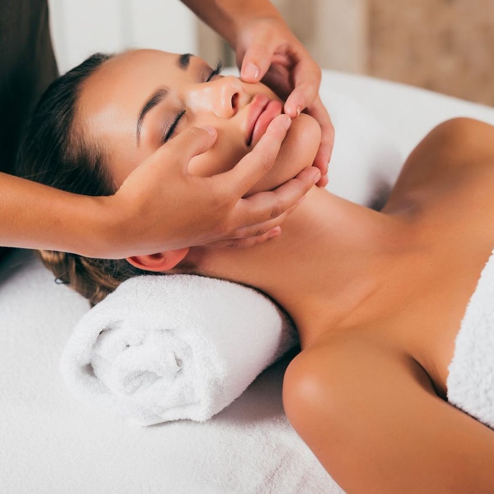 Image of Seniorlyx 60+ | Lunch, SPA & behandling 20-50 min