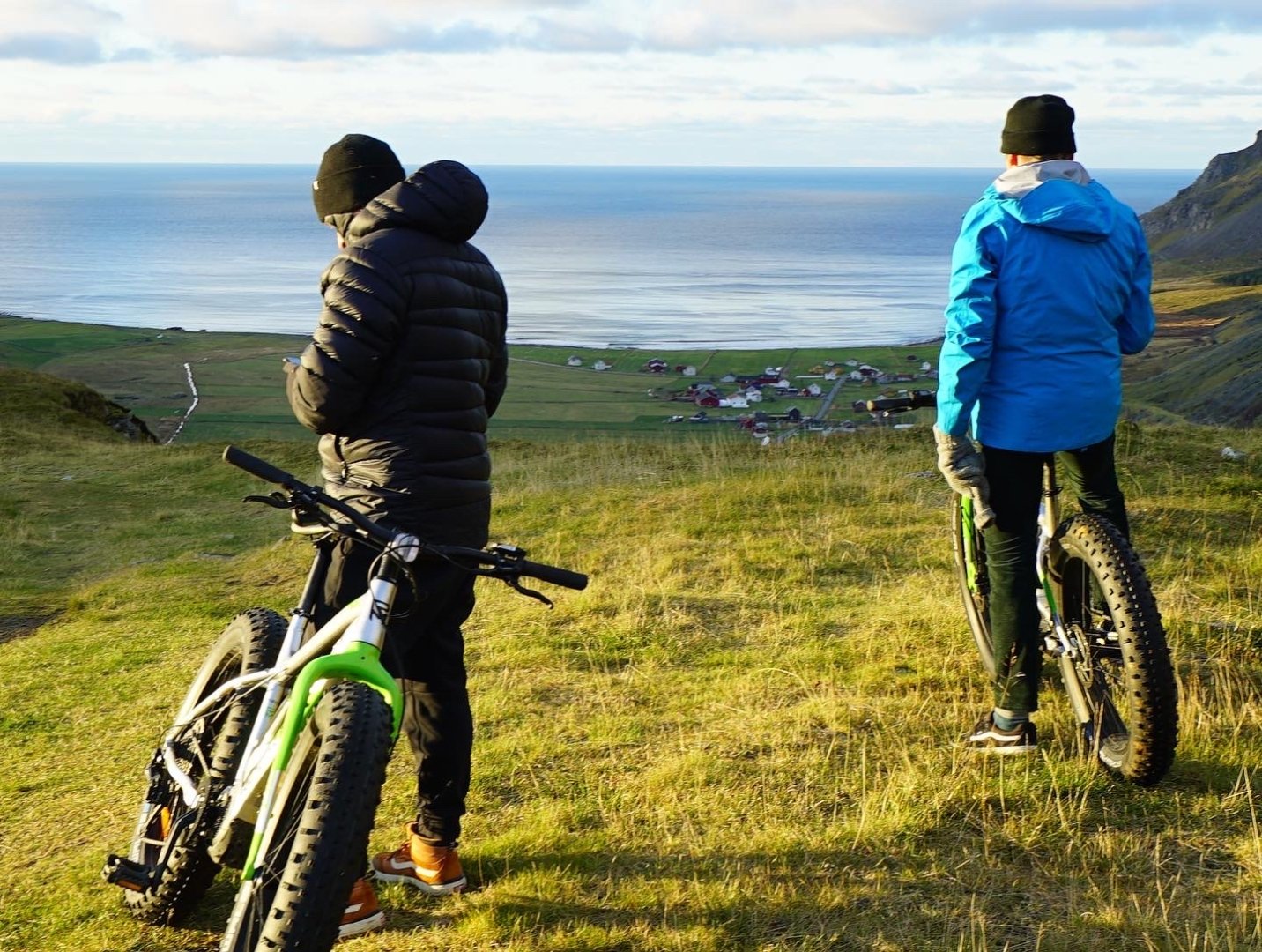 Image of BIKE, LUNCH & SAUNA