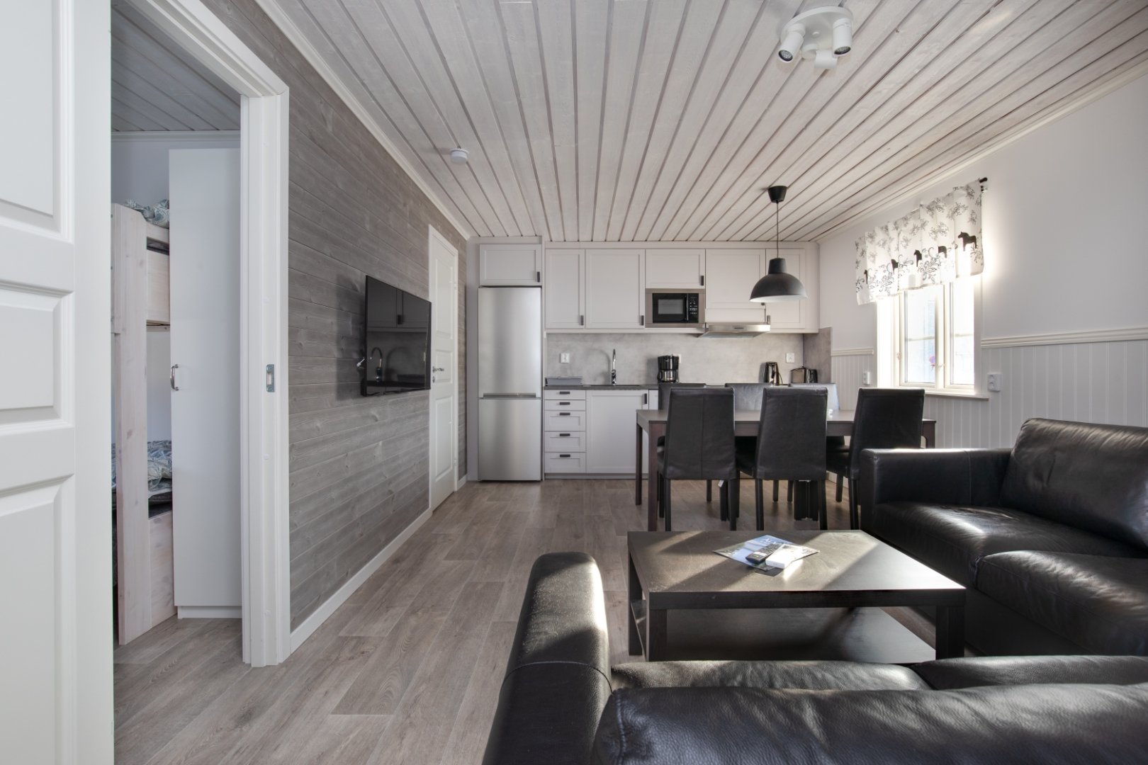 Ferienhaus 4 (4+2 Betten, WC ohne Dusche)