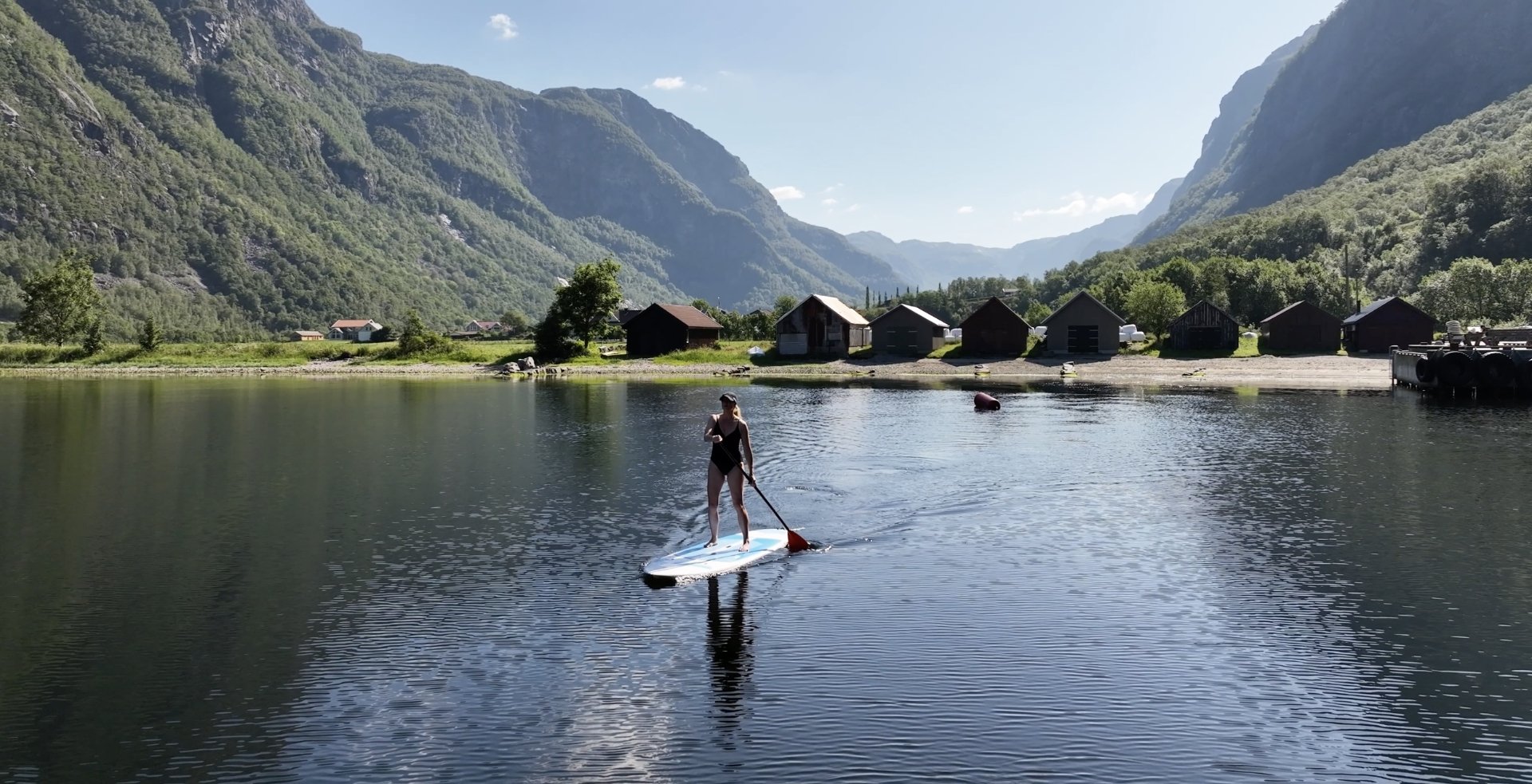SUP and Kayak: Nature, Serenity, and Adventure 