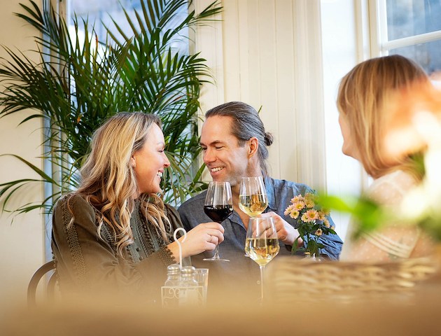 Boka Valentine Getaway på Strandflickornas Havshotell