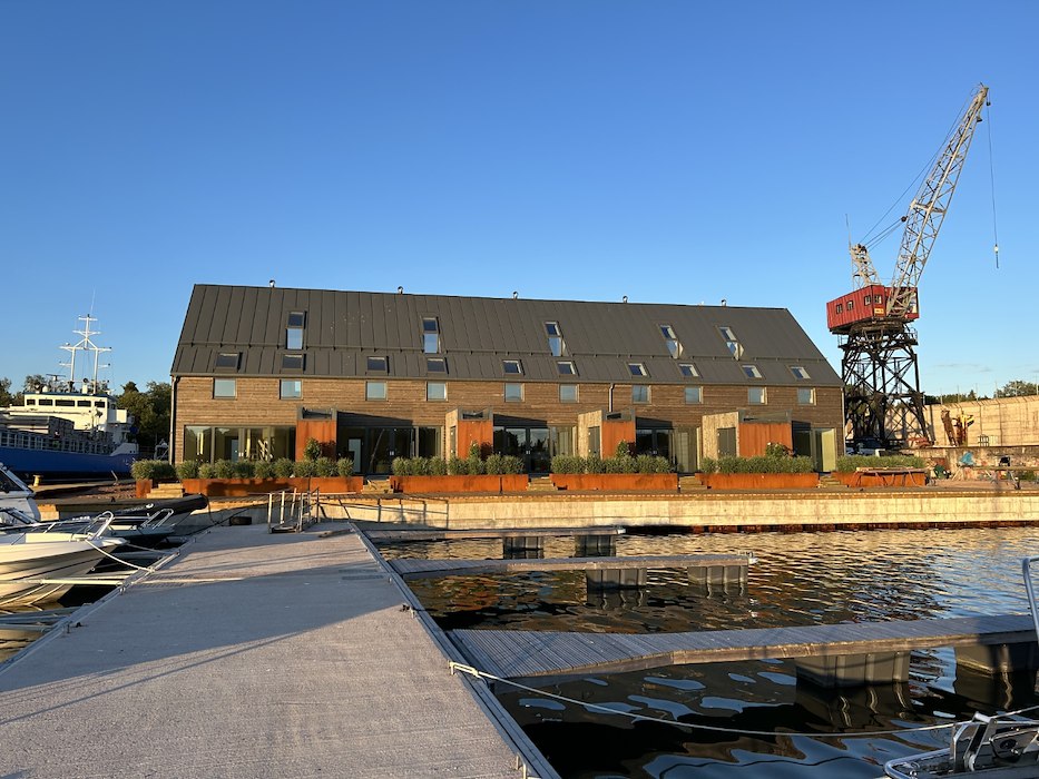 Varvet Sea View Suites