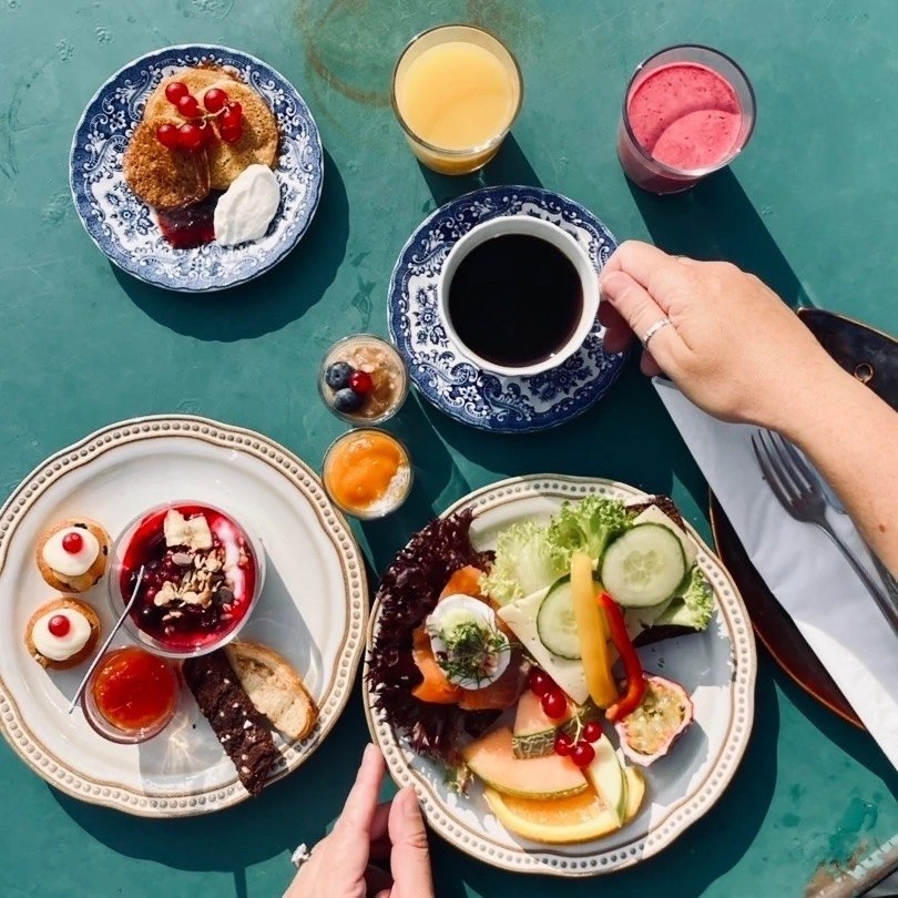 Image of ÅRETS FÖRSTA FRUKOST