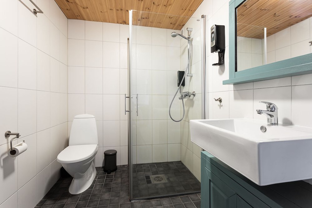 Additional image 8/20 of Type 04 - Waterfront Superior Two-Bedroom Apartment