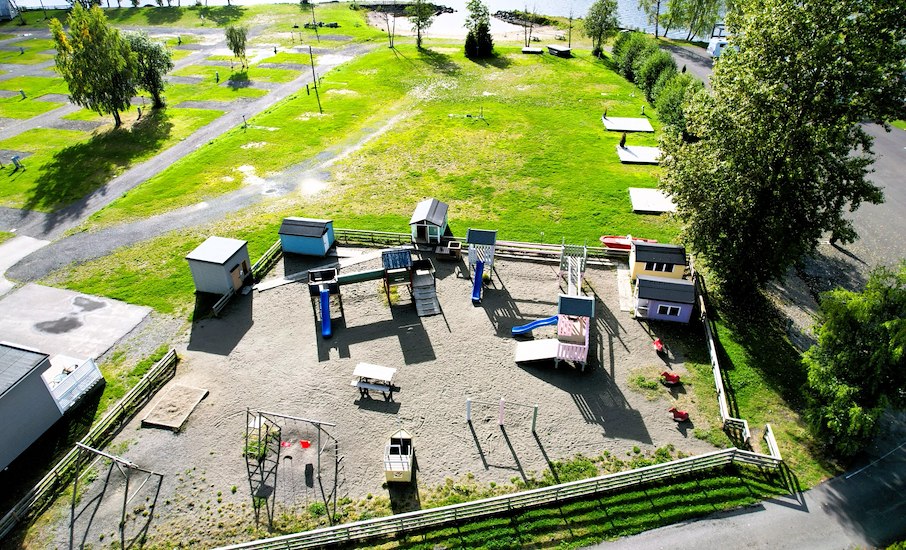 Aktivitet på plassen - Lekeplass-image